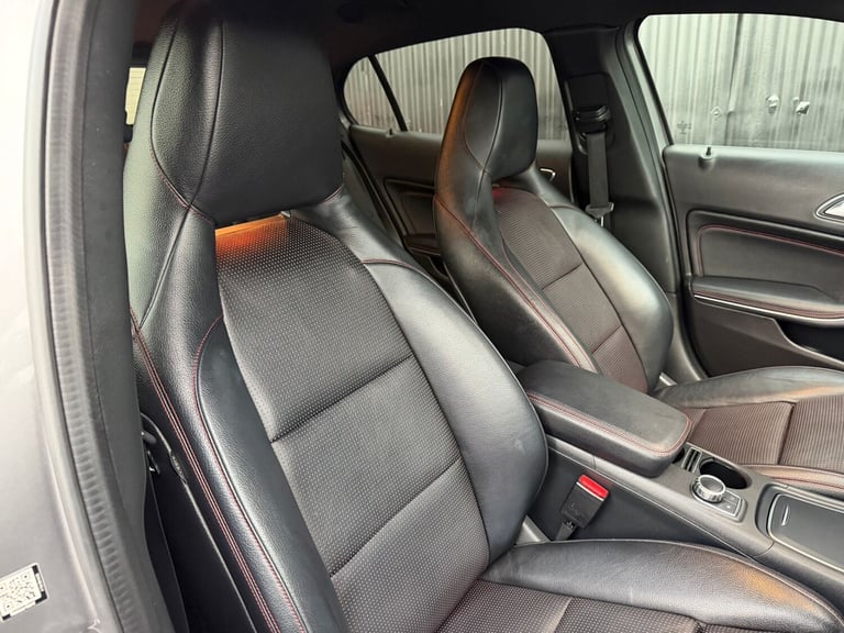 2017 Mercedes-Benz GLA GLA 220d 4Matic AMG Line Premium 5dr Auto ESTATE Diesel Automatic