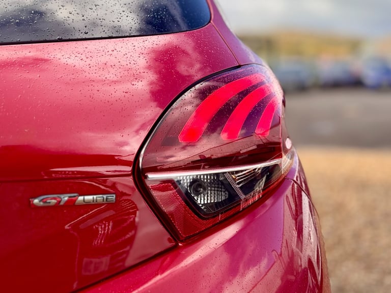 2015 Peugeot 208 1.6 BlueHDi 120 GT Line 5dr HATCHBACK Diesel Manual