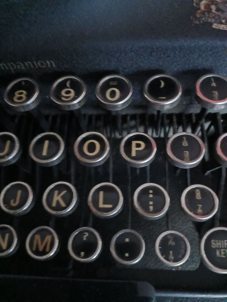 Antique imperial typewriter 