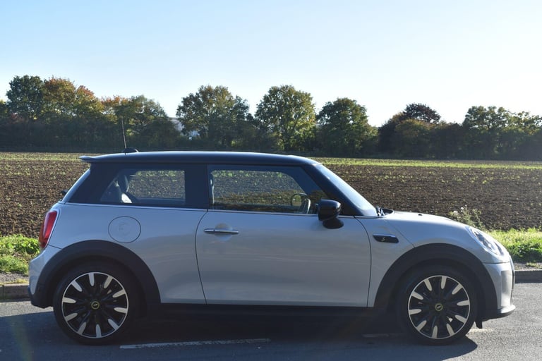 2022 MINI Hatch 135kW Cooper S Level 3 33kWh 3dr Auto HATCHBACK ELECTRIC Automatic