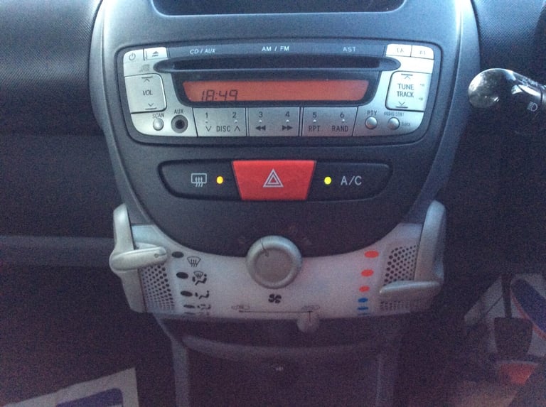 2011 Toyota AYGO 1.0 VVT-i Ice 5dr HATCHBACK Petrol Manual