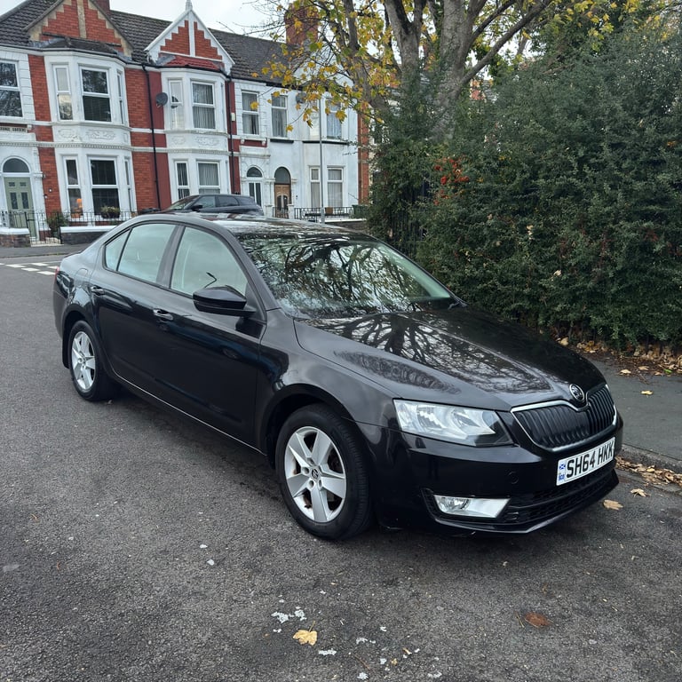 Skoda, OCTAVIA, Hatchback, 2014, Semi-Auto, 1968 (cc), 5 doors