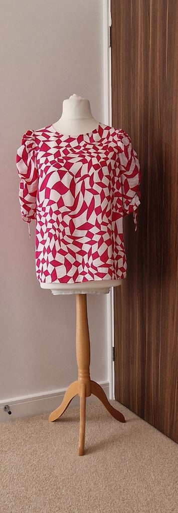 image for Women's Marnie Hot Pink Geo Blouse By Phase Eight Size 14
