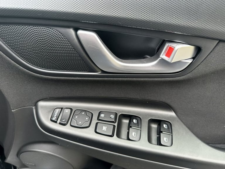 2022 Hyundai KONA 1.6 GDi Hybrid Premium 5dr DCT Auto SUV HYBRID Automatic