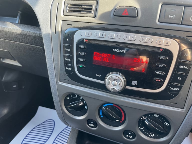 FORD FUSION 1.6+ 08 REG 5 DOOR BLACK LEATHER MOT FEBRUARY 22ND 2026 SERVICE HISTORY LOW INSURANCE