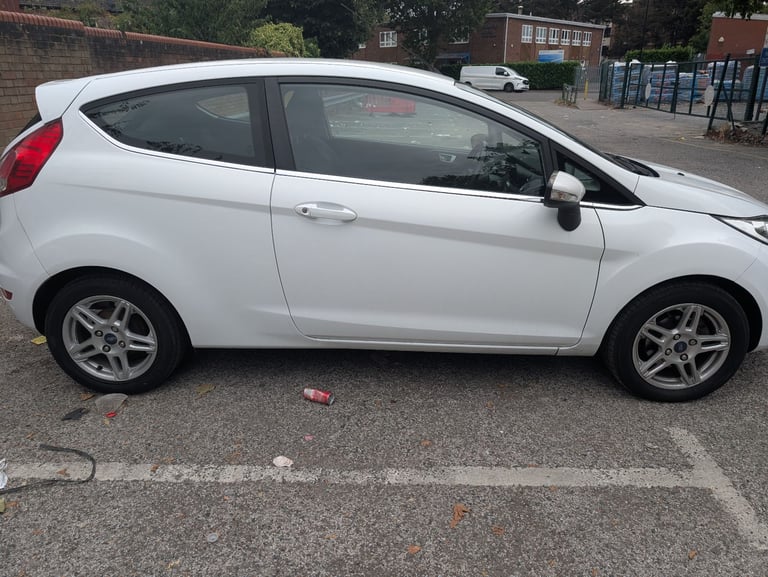 Ford, FIESTA, Hatchback, 2013, Manual, 998 (cc), 3 doors