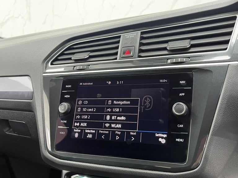 2020 Volkswagen Tiguan 2.0 TDI R-Line Tech SUV 5dr Diesel DSG 4Motion Euro 6 (s/s) (150 ps) ESTAT...