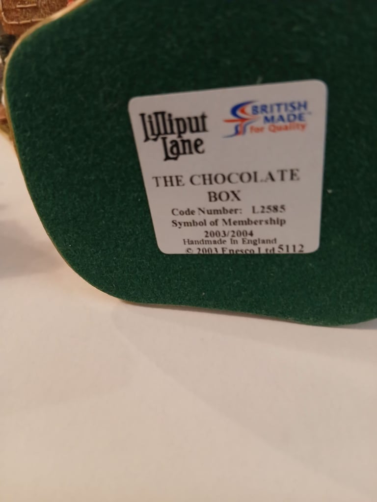 Lilliput lane cottages 