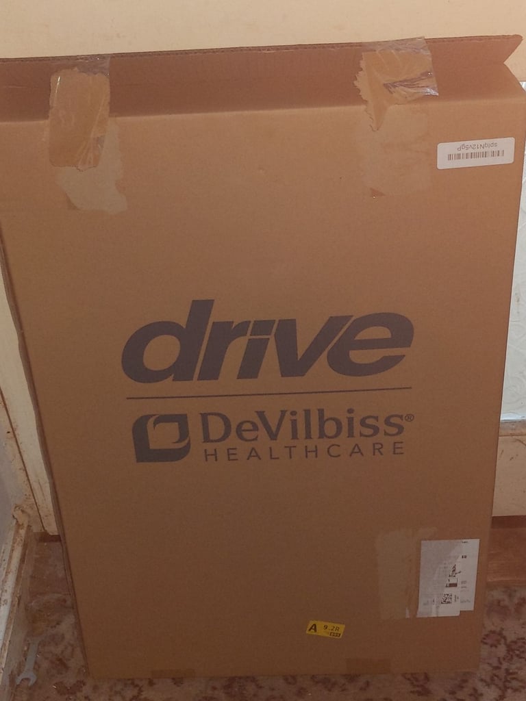 Drive folding walker, 2 button with wheels