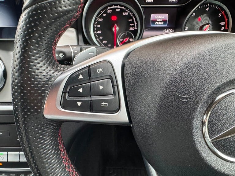 Mercedes GLA Class GLA 220 D 4MATIC AMG LINE