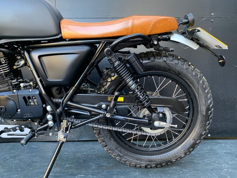 MUTT AKITA 125 LEARNER LEGAL HPI CLEAR LOW MILEAGE 1 OWNER 