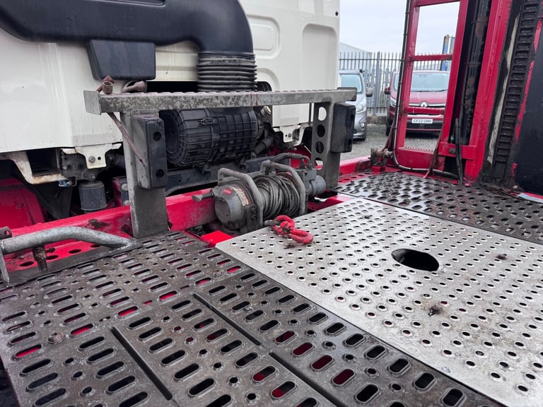 2014 DAF TRUCKS CF 400. 5 Car Transporter. Transporter Engineering Body. 557000 KMS. NA Diesel Ma...