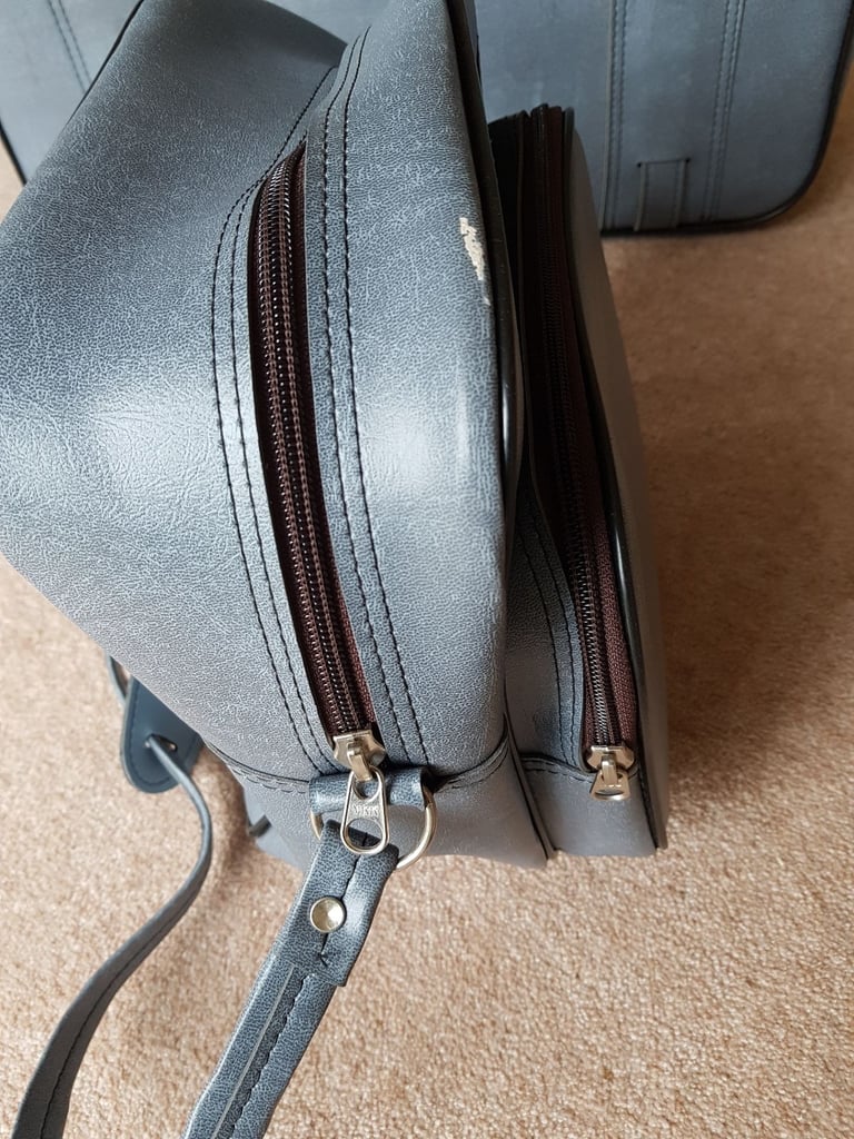 Small suitcase and matching bag 
