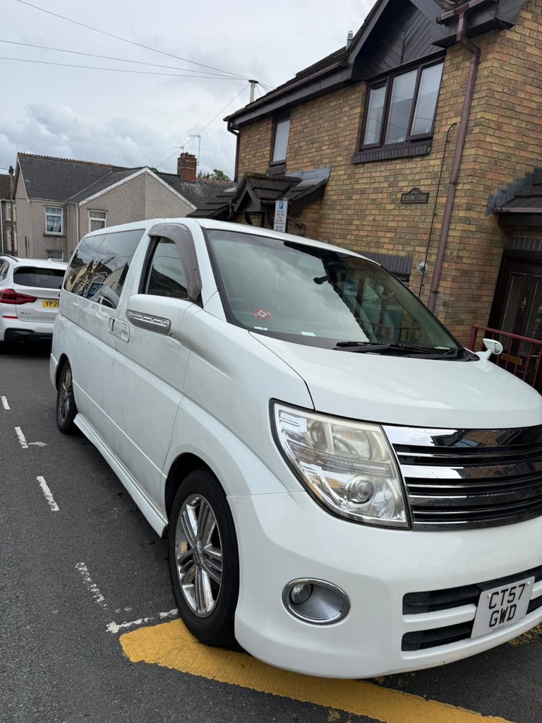 Nissan Elgrand, 2008, 3499 (cc)