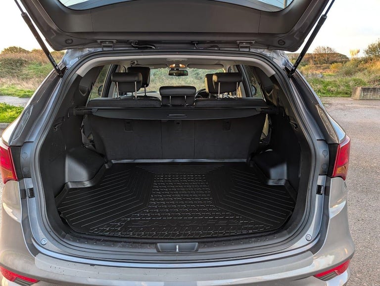 2016 Hyundai Santa Fe 2.2 CRDi Blue Drive Premium 4WD Euro 6 (s/s) 5dr ESTATE Diesel Manual