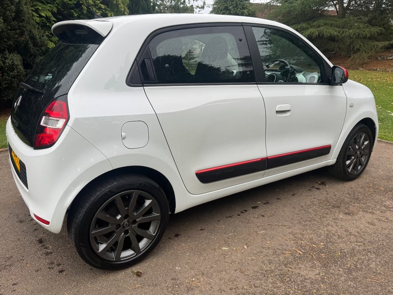 2014 64 RENAULT TWINGO DYNAMIQUE SCE 999cc**ULEZ**LOW MILEAGE**£20TAX**CHEAP TO RUN**