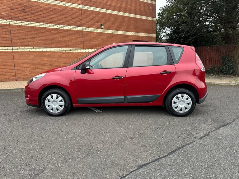 Renault, SCENIC, MPV, 2010, Manual, 1598 (cc), 5 doors