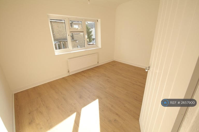 3 bedroom house in Jellicoe Avenue, Gravesend, DA12 (3 bed) (#2657900)
