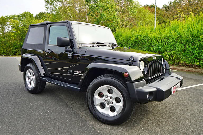 2015 Jeep Wrangler 2.8 CRD Overland 2dr Auto CONVERTIBLE DIESEL Automatic