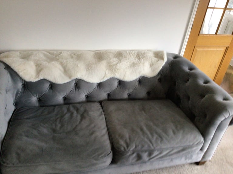 Chesterfield Alexander James sofa Excellent condition 