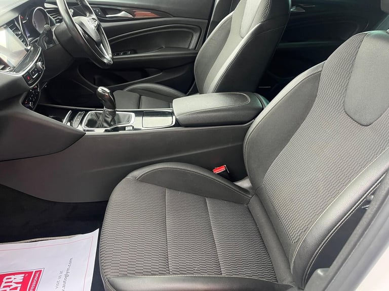 2018 Vauxhall Insignia 2.0 Turbo D BlueInjection SRi Nav Sports Tourer Euro 6 (s/s) 5dr ESTATE Di...