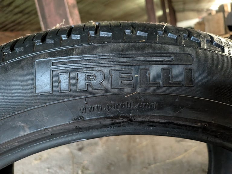 Pirelli Scorpion Verde All Season Tyre 275/45/21 Range Rover LR