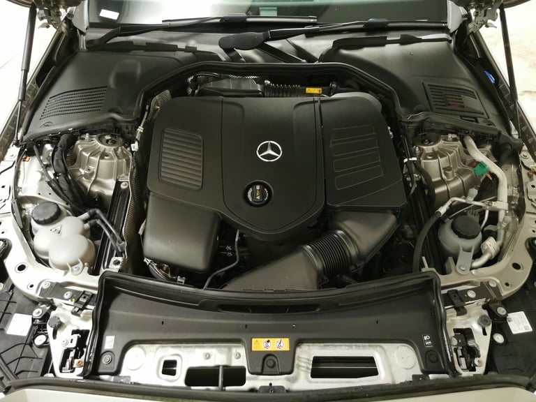 2022 Mercedes-Benz C Class 2.0 C300e 25.4kWh AMG Line (Premium) Saloon 4dr Petrol Plug-in Hybrid ...