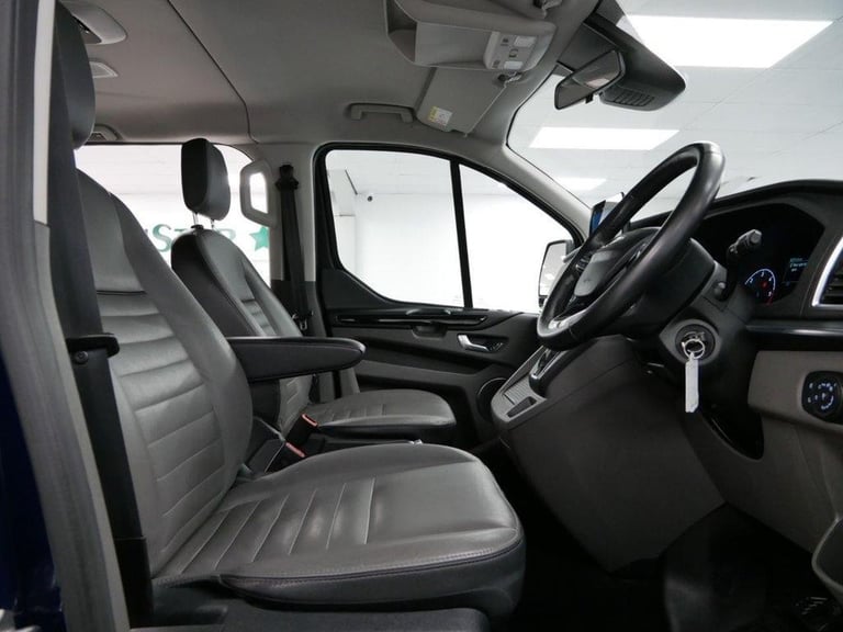 69 FORD TOURNEO CUSTOM 320 2.0 EBL 185 BHP L2 LONG TITANIUM X AUTO 8 SEATER