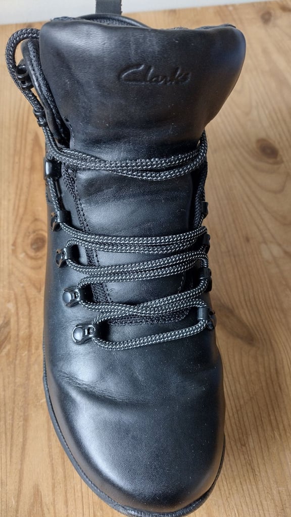 Clarks womens' TRI PATH DAY 2 GTX black leather boots,  SIZE UK 5 (38) - RRP £135.