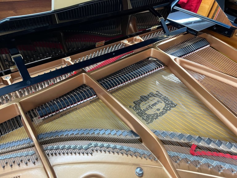 Yamaha Baby Grand GC1 Free Local Delivery Sevenoaks Kent 