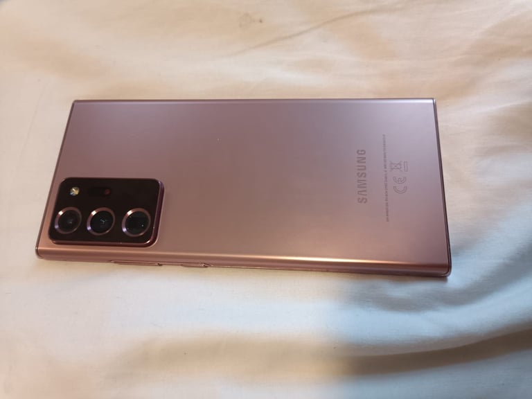 Samsung note 20 256gb very good.