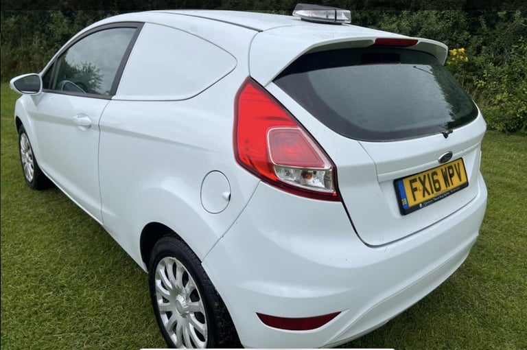 FORD FIESTA VAN 1.5 TDCi White Manual Diesel 2016