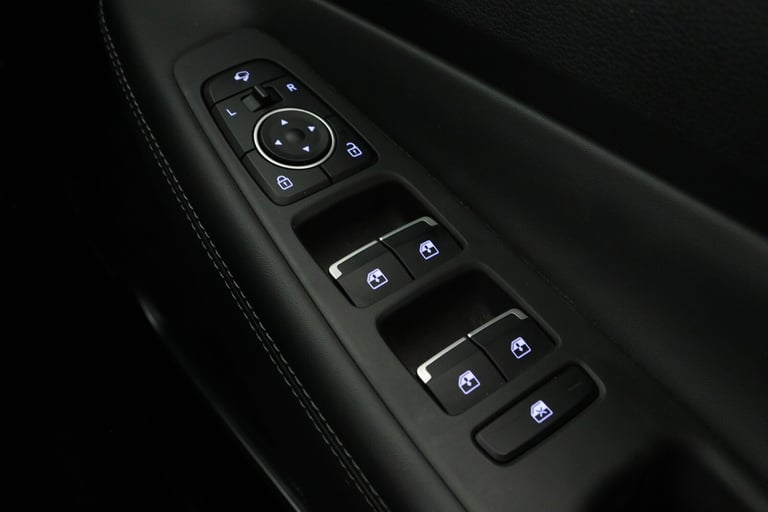 2022 Hyundai Santa Fe 1.6 TGDi Hybrid Ultimate 5dr Auto Estate Hybrid Automatic