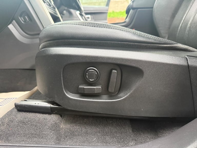 LAND ROVER DISCOVERY SPORT 2.2 SD4 HSE 2015