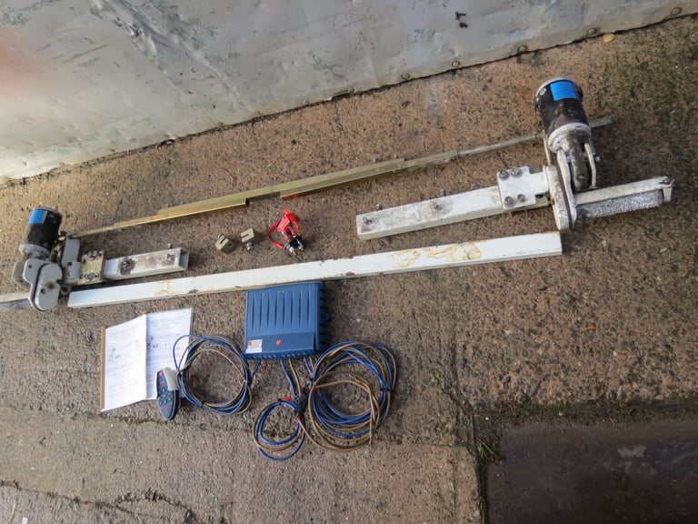 Caravan Motor Mover Complete