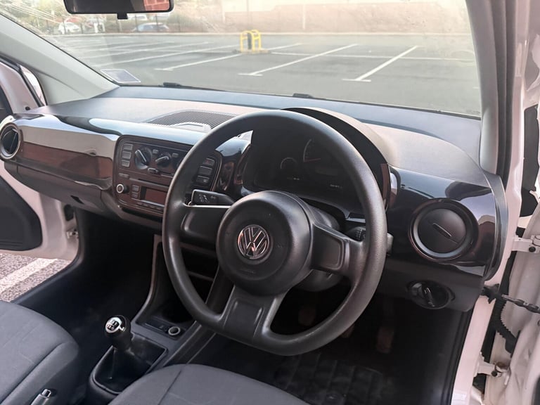 2014 Volkswagen up! 1.0 Move up! Euro 5 3dr HATCHBACK Petrol Manual