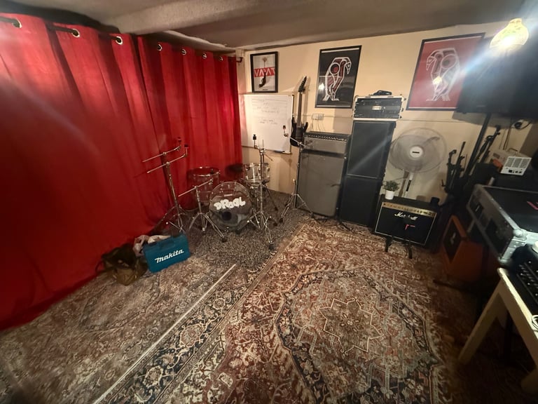 *NEWLY RENNOVATED* *LAST SLOT* Music Recording Studio / Rehearsal Space