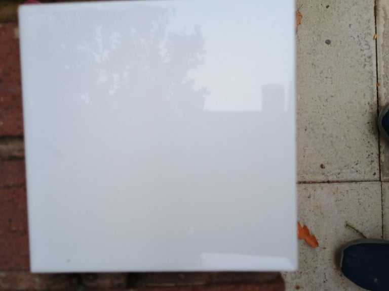 111 Wall Tiles 15x15 of various colours