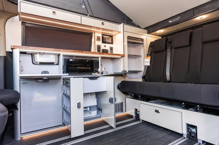 Wellhouse Maxus D7 Elevating Roof