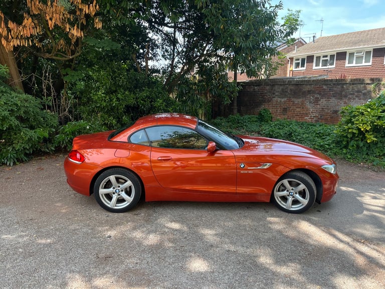 BMW Z4 LOW MILAGE ONE OWNER 6 SPEED MANUAL TWIN POWER TURBO 