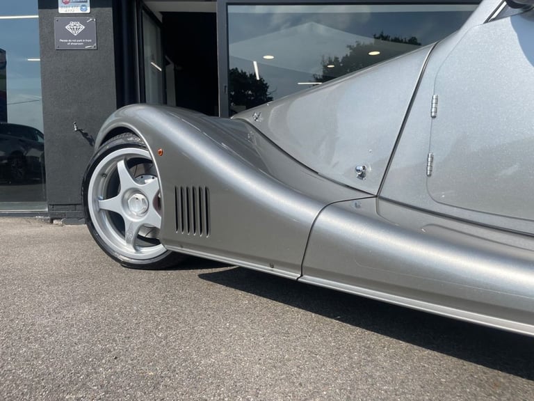 2003 52 MORGAN AERO 4.4 AERO 8 2-SEAT 2D 282 BHP