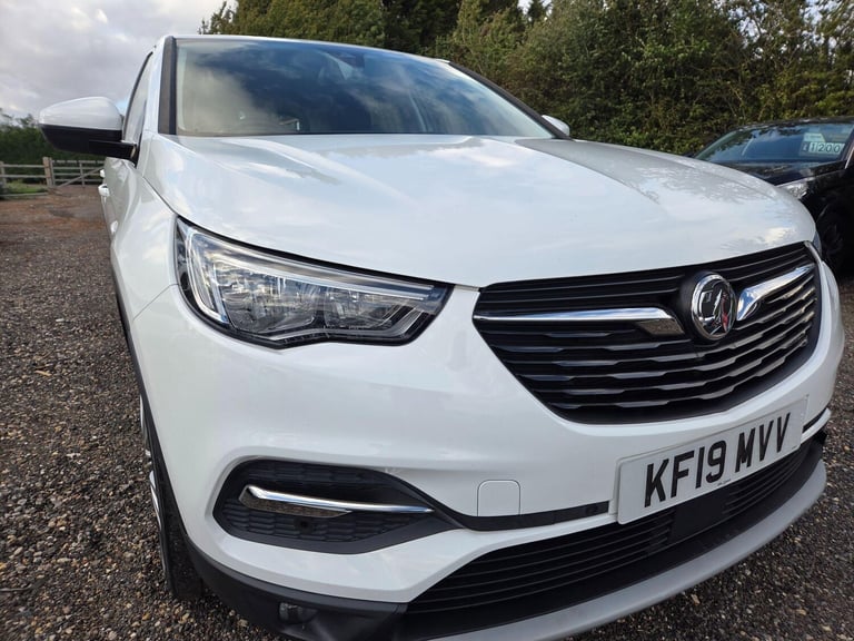 2019 Vauxhall Grandland X 1.2 Turbo Tech Line Nav Auto Euro 6 (s/s) 5dr Petrol