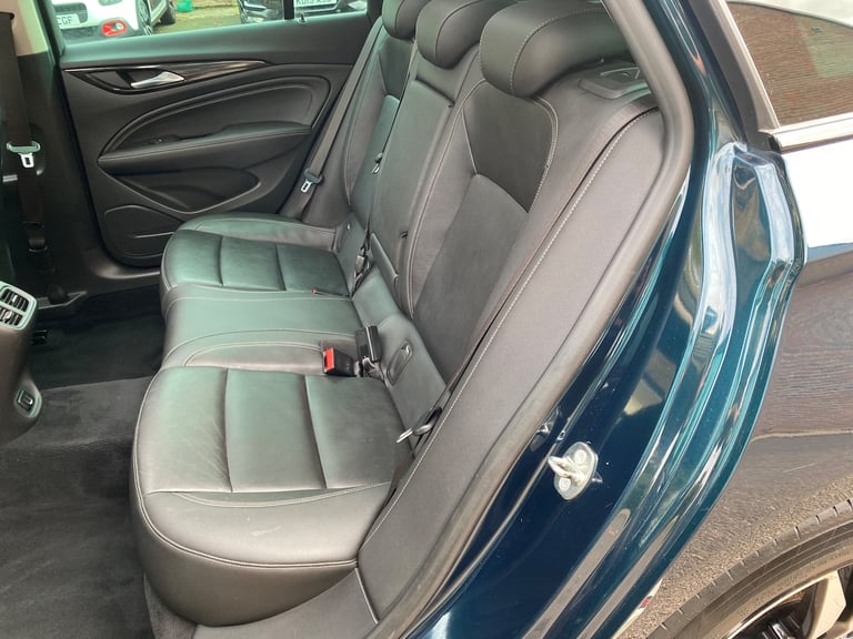2018 Vauxhall Insignia 2.0 Turbo D BlueInjection Elite Nav Sports Tourer 5dr