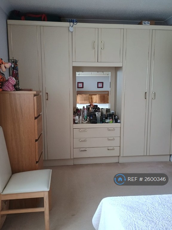 4 bedroom house in Bradley Croft, Balsall Common, Coventry, CV7 (4 bed) (#2600346)