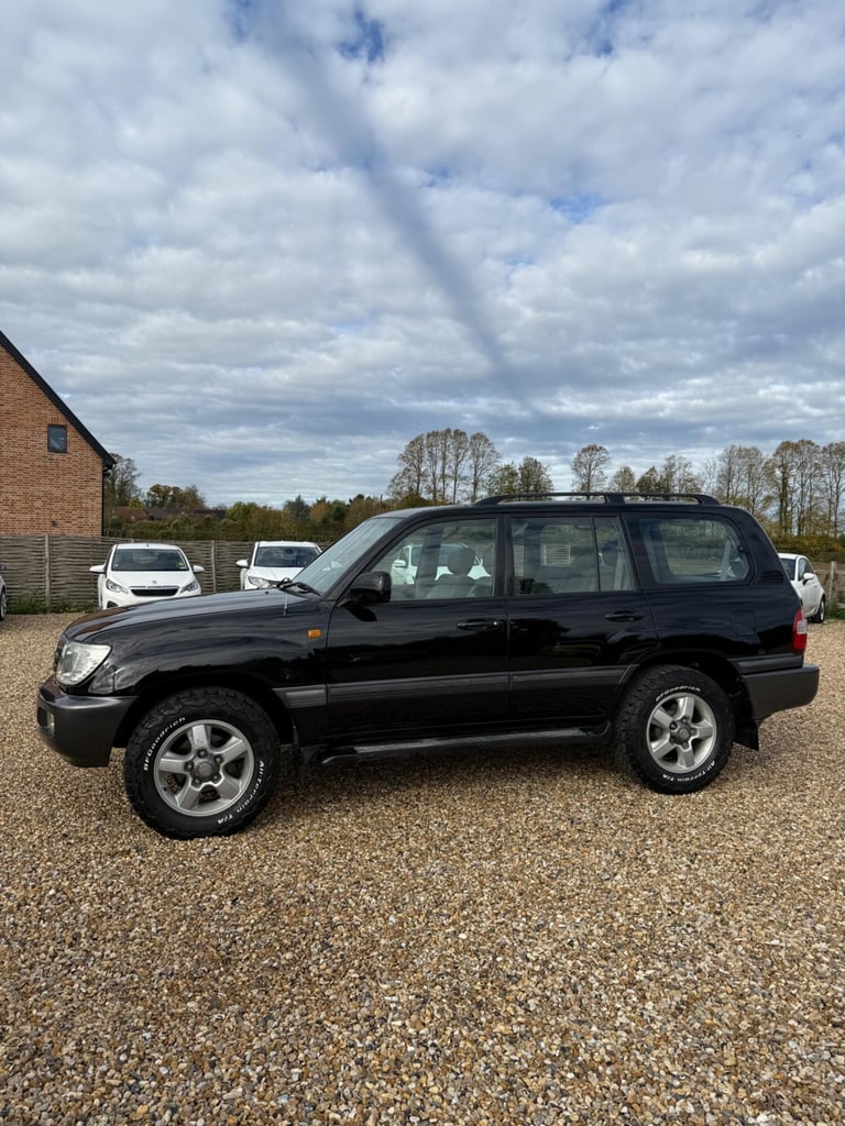  Toyota Land Cruiser Amazon 4.2 TD SUV 5dr Diesel Automatic (282 g/km, 201 bhp) Diesel Automatic