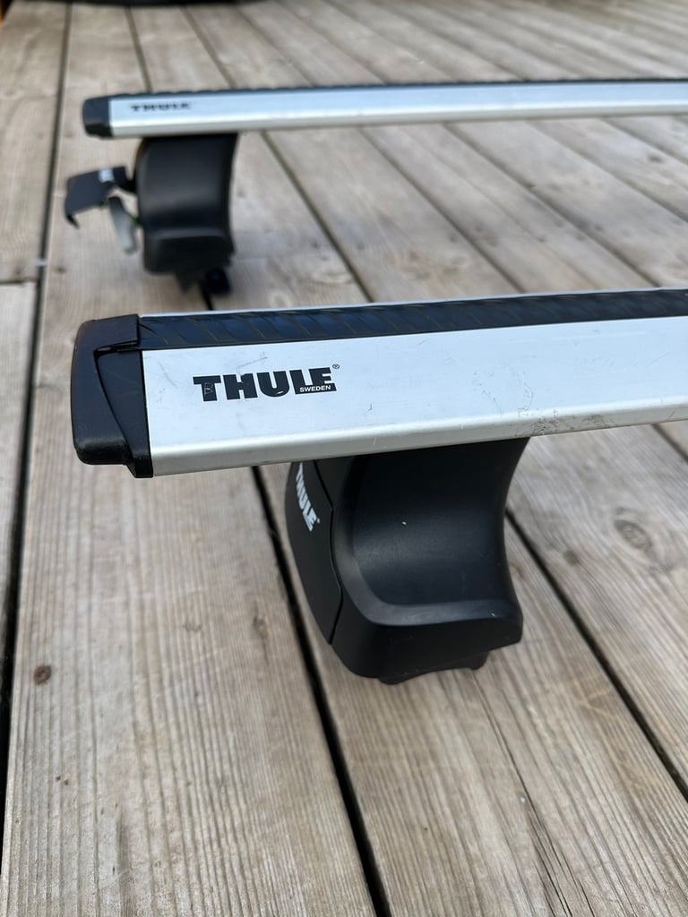 Thule roof bars (used on Golf MK7)