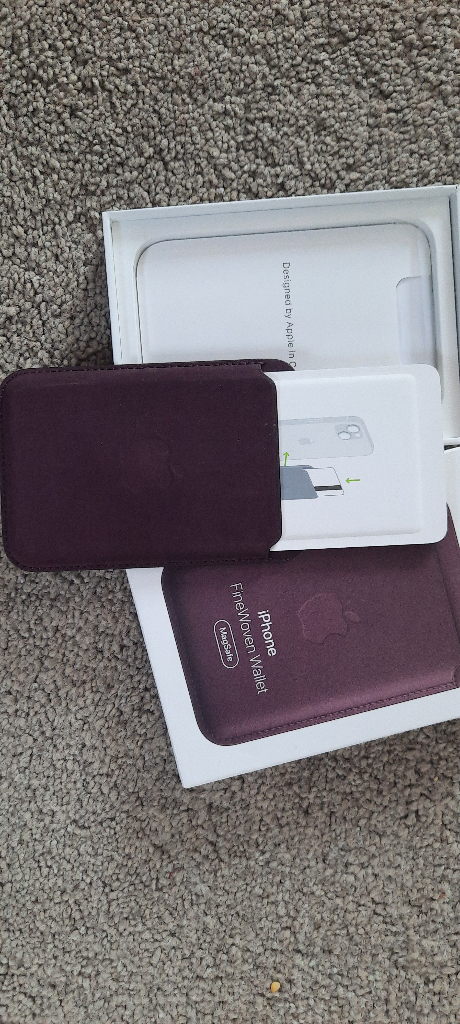 iPhone 14 Pro Max silicone case (magsafe in Chalk Pink) and magsafe wallet (Mulberry)