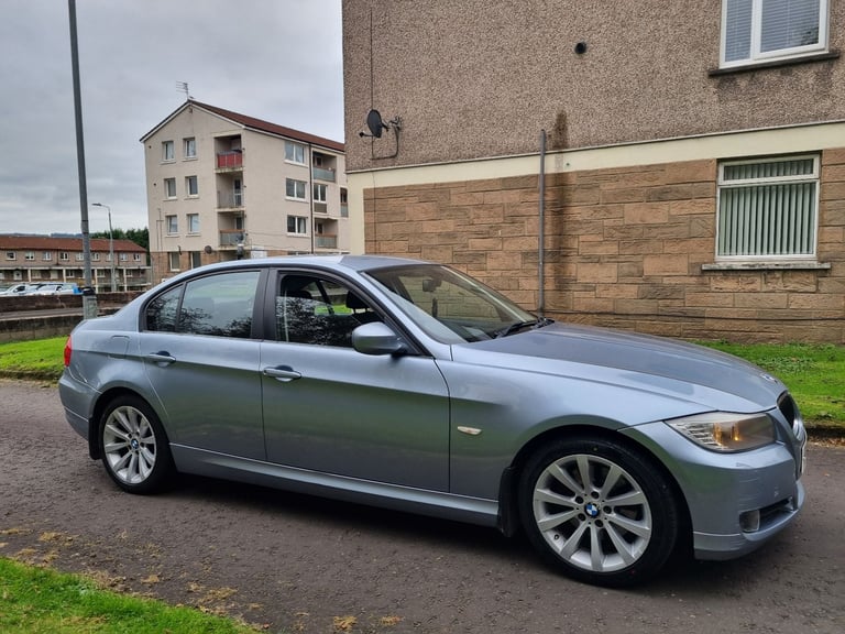BMW, 3 AUTOMATIC 2010, Semi-Auto, 1995 (cc), 4 doors
