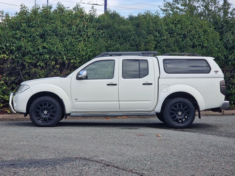 2012 Nissan Navara Double Cab Pick Up Outlaw 3.0dCi V6 231 4WD Auto PICK UP Diesel Automatic