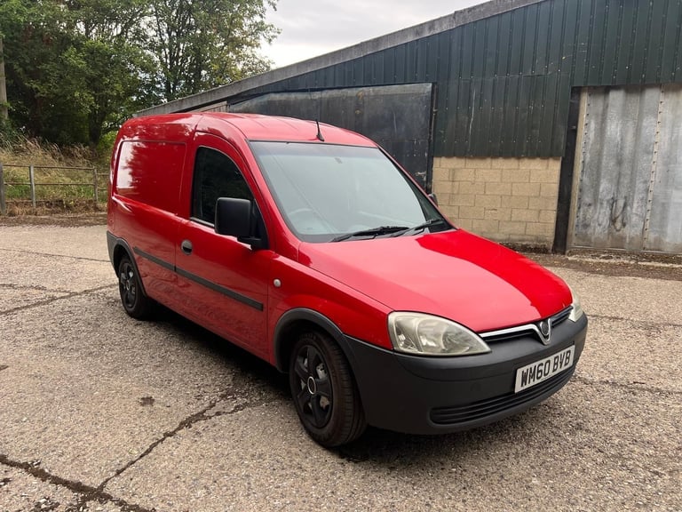 image for Vauxhall Combo 1.3 CDTi Van *Dog Walker Friendly* - Walk Around Video